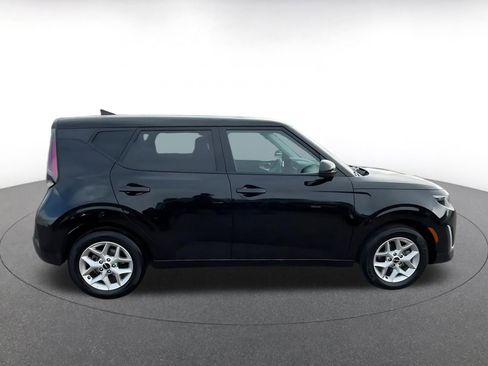 Used 2025 Kia Soul LX w/ LX Technology Package image 16