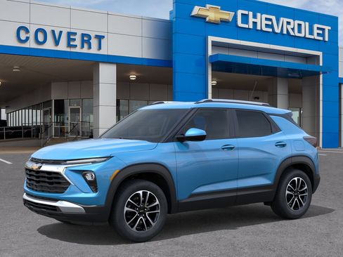 New 2026 Chevrolet TrailBlazer LT FWD image 2