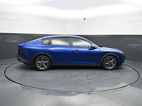Used 2025 Kia K4 LXS image 11