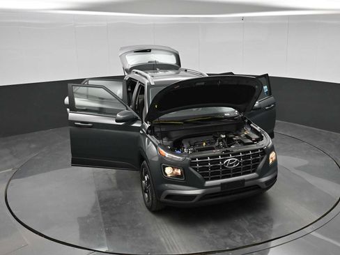 New 2026 Hyundai Venue SEL FWD image 40