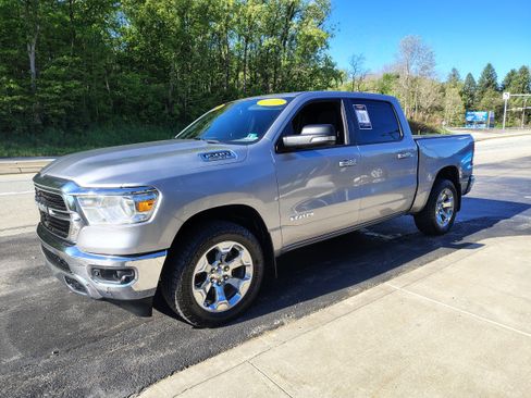 Certified 2019 RAM 1500 Big Horn AWD/4WD image 4