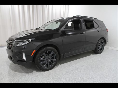 Certified 2023 Chevrolet Equinox RS FWD image 3