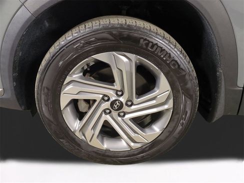 Certified 2023 Hyundai Santa Fe SE image 11