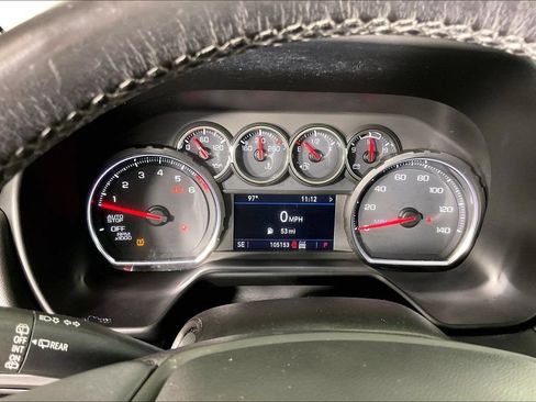 Used 2021 Chevrolet Tahoe Z71 w/ Luxury Package AWD/4WD image 27