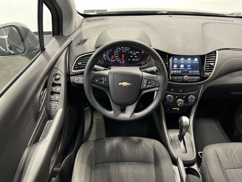 Used 2018 Chevrolet Trax LT image 19