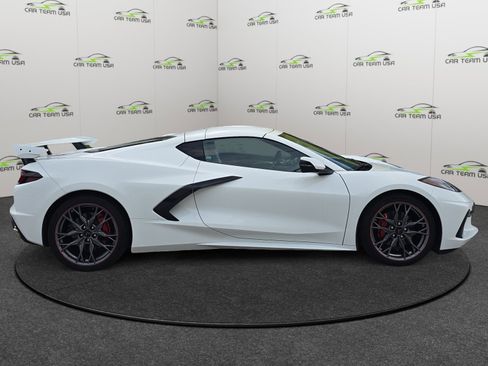 Used 2024 Chevrolet Corvette Stingray Preferred Cpe w/ 2LT image 9