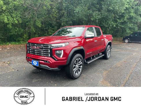 Used 2024 GMC Canyon Denali AWD/4WD image 1