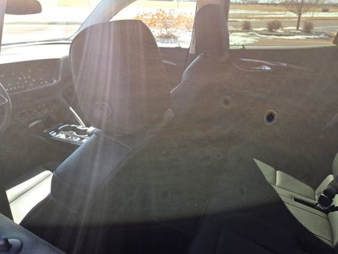 Used 2022 Buick Envision Essence w/ Technology Package I image 49