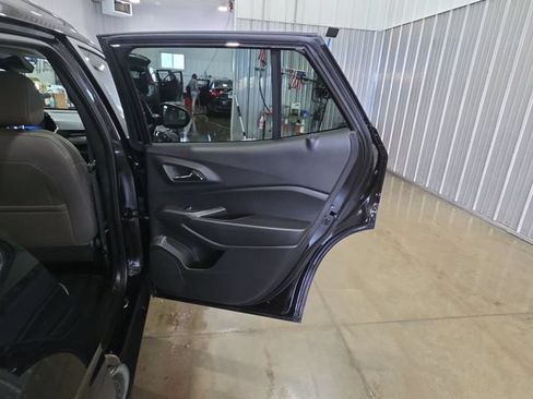 Used 2025 Chevrolet Trax ACTIV w/ Driver Confidence Package FWD image 27