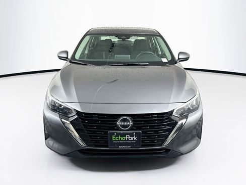 Used 2024 Nissan Sentra SV FWD image 2