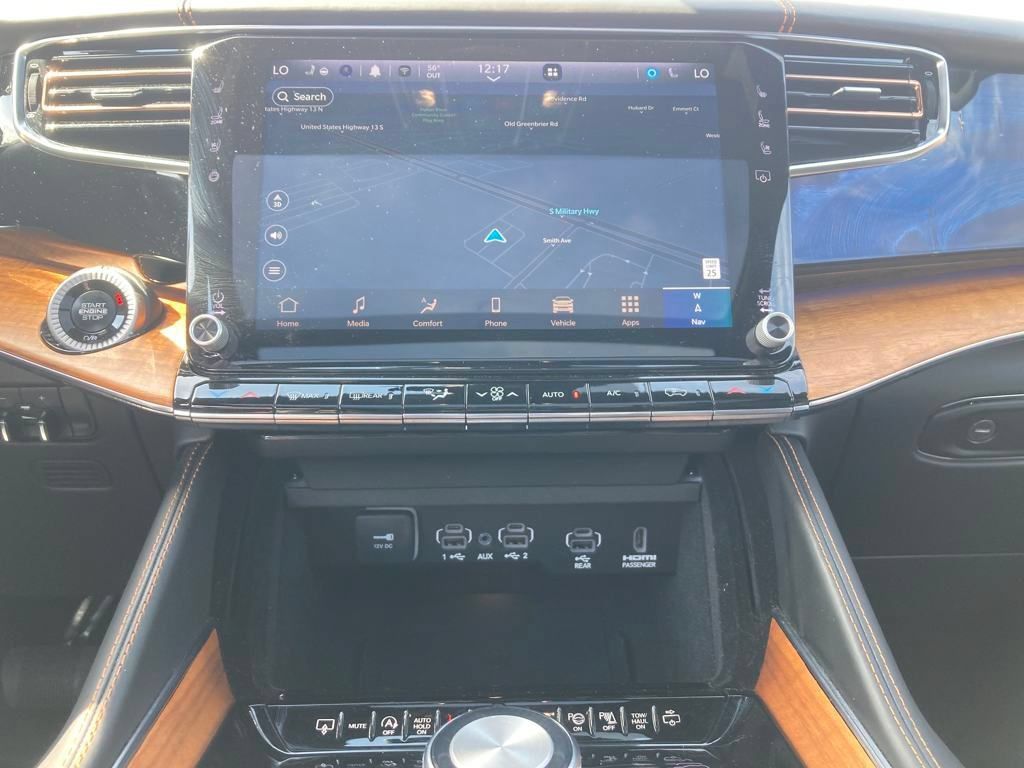 New 2024 Jeep Grand Wagoneer L Series III w/ Rear Seat Video Group 1 AWD/4WD image 19