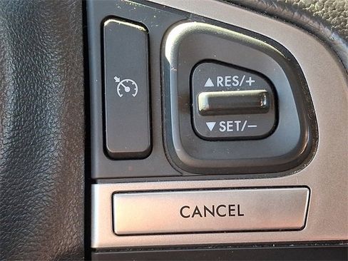 Used 2017 Subaru Crosstrek 2.0i Premium w/ Moonroof Package image 21