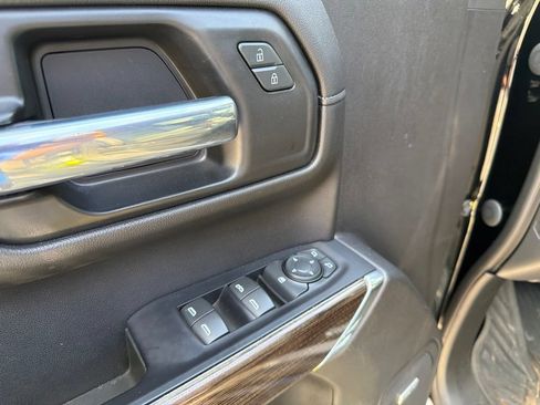 Used 2020 Chevrolet Silverado 1500 LT Trail Boss AWD/4WD image 10