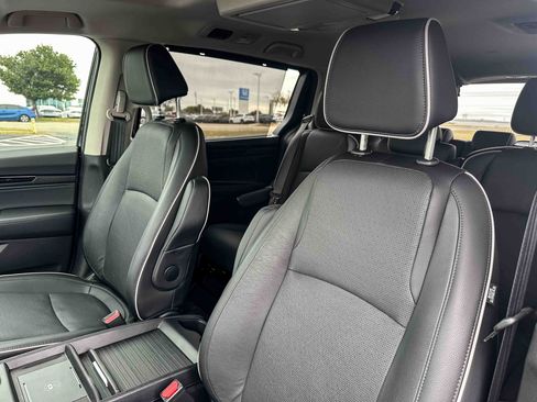 Certified 2025 Honda Odyssey Elite image 14