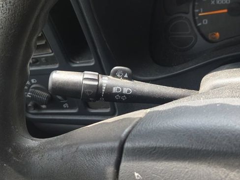 Used 2006 Chevrolet Silverado 1500 W/T RWD image 19