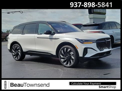 New 2026 Lincoln Nautilus Reserve w/ Jet Appearance Package AWD/4WD image 1