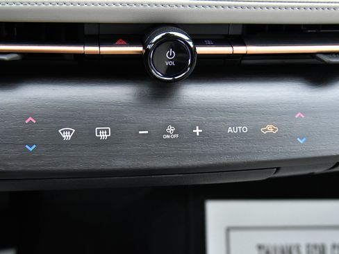 Used 2024 Nissan Ariya AWD image 26