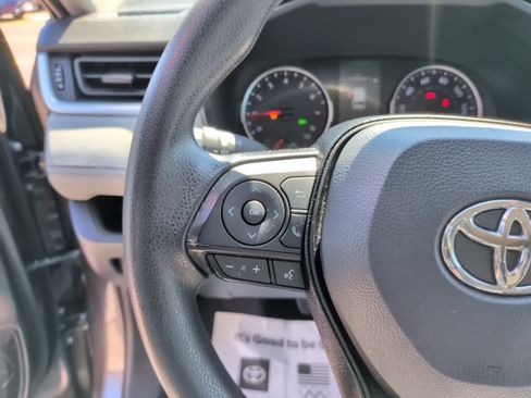Certified 2021 Toyota RAV4 XLE image 19