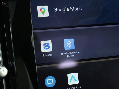 Used 2024 Volvo XC40 B5 Plus w/ Climate Package image 51