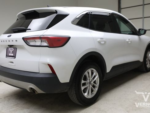 Used 2022 Ford Escape SE FWD image 5