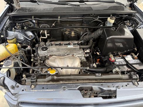 Used 2004 Toyota Highlander 2WD image 17