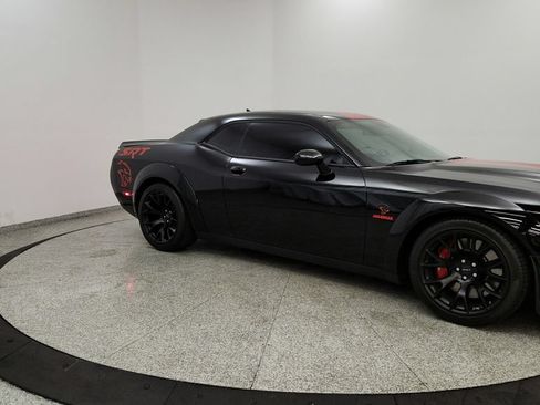 Used 2023 Dodge Challenger SRT Hellcat RWD image 7