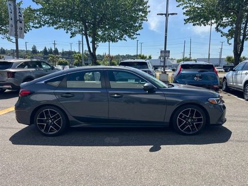 Used 2024 Honda Civic Sport Touring image 6