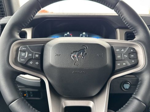 New 2025 Ford Bronco Outer Banks w/ Sasquatch Package image 26