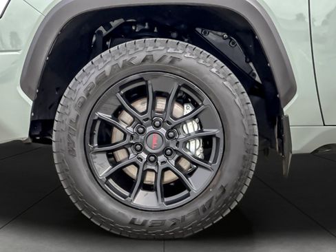 Used 2024 Toyota Tundra Limited image 24