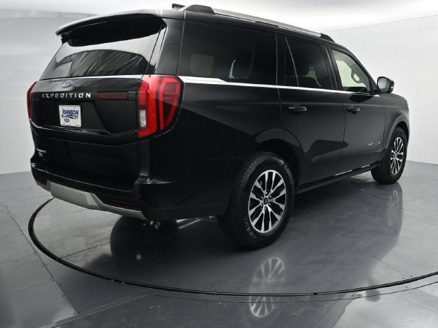 Used 2025 Ford Expedition Platinum AWD/4WD image 9