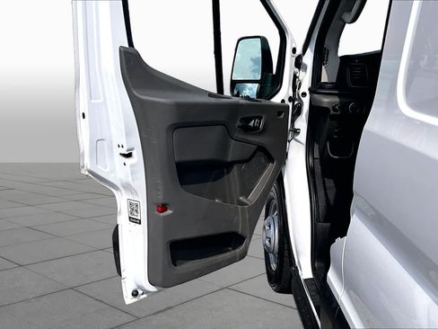 Used 2023 Ford Transit 250 Medium Roof AWD image 22