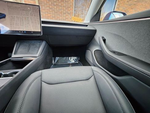 Used 2025 Tesla Model 3 Long Range image 48