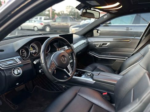 Used 2016 Mercedes-Benz E 350 4MATIC Sedan image 9