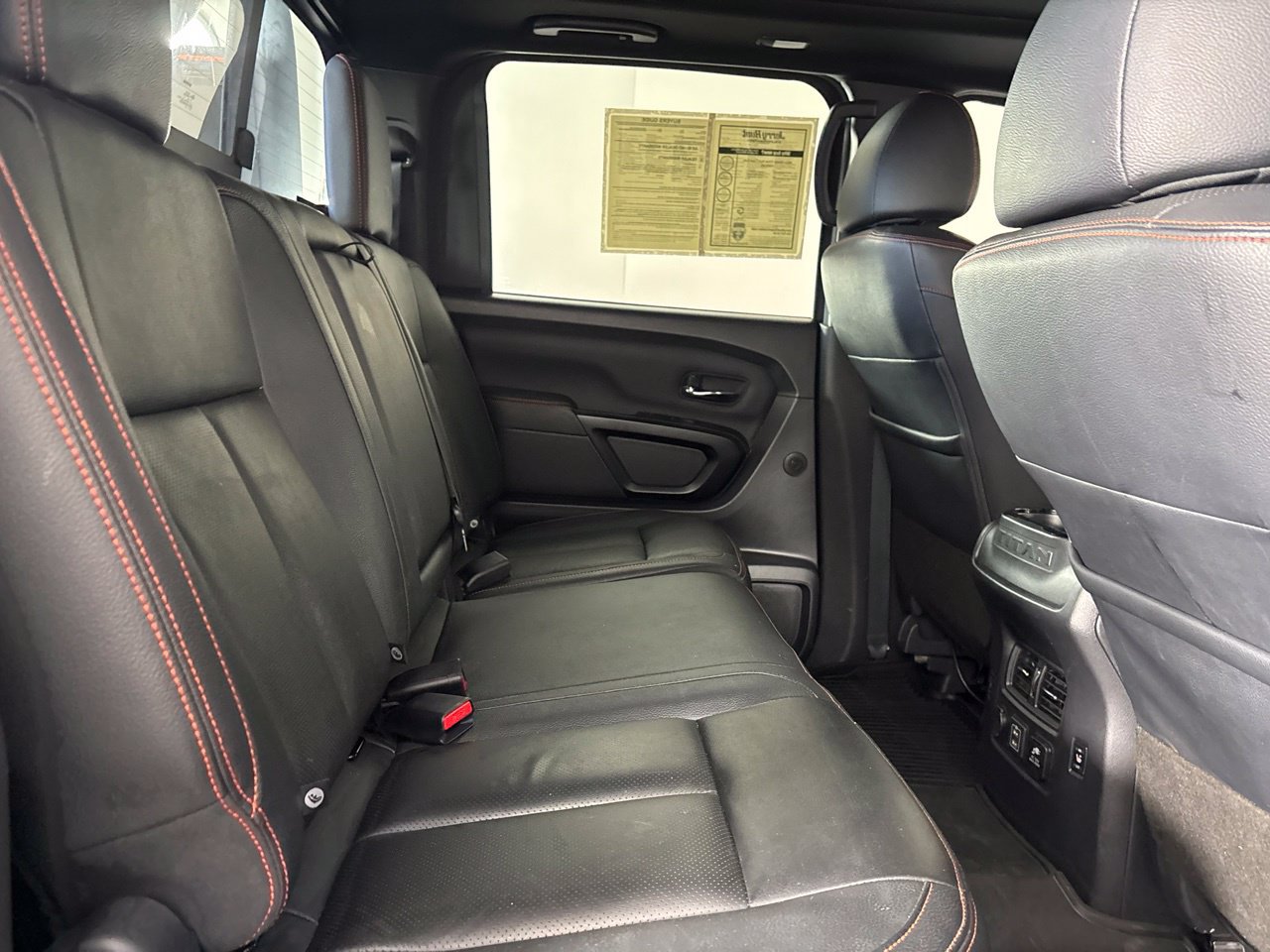 Used 2024 Nissan Titan PRO-4X w/ Pro-4x Convenience Package AWD/4WD image 30