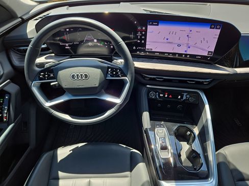 Certified 2025 Audi Q5 Premium w/ Convenience Package AWD/4WD image 14