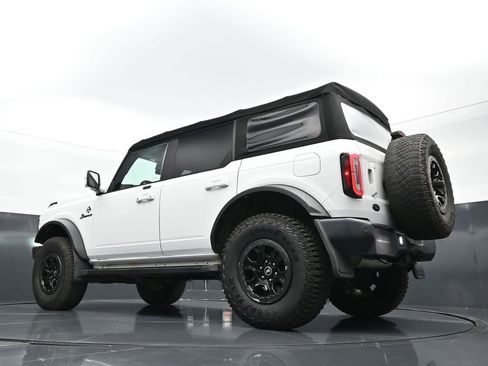Used 2021 Ford Bronco Outer Banks w/ Sasquatch Package AWD/4WD image 32