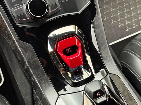 Used 2018 Lamborghini Huracan Performante image 36