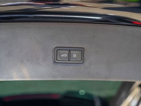 Used 2023 Audi RS Q8 image 38