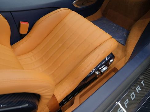 Used 2020 Bugatti Chiron AWD/4WD image 33