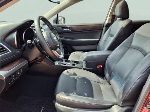 Used 2019 Subaru Outback 2.5i Limited AWD/4WD image 10