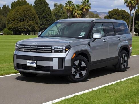 New 2026 Hyundai Santa Fe SE image 2