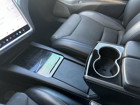 Used 2017 Tesla Model S 75D image 39