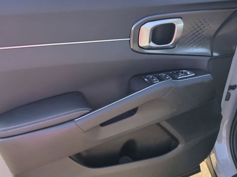 New 2026 Kia Sorento LX image 23