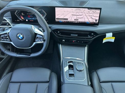 Used 2025 BMW 330i xDrive Sedan w/ Convenience Package image 24