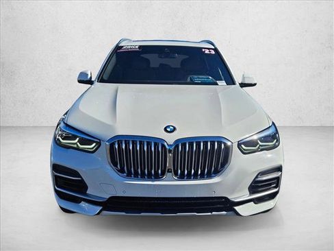 Used 2023 BMW X5 xDrive40i w/ Premium Package image 2