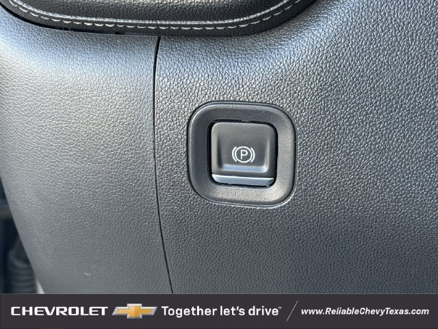 Used 2020 Chevrolet Silverado 1500 RST w/ Texas Edition RWD image 30