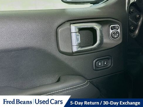 Used 2023 Jeep Wrangler Unlimited Sahara w/ Cold Weather Group image 20