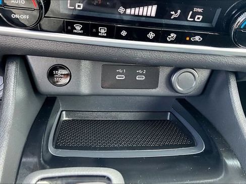 Used 2026 Nissan Rogue SV FWD image 16