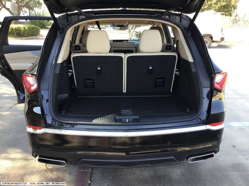 Used 2024 Acura MDX w/ Technology Package AWD/4WD image 12