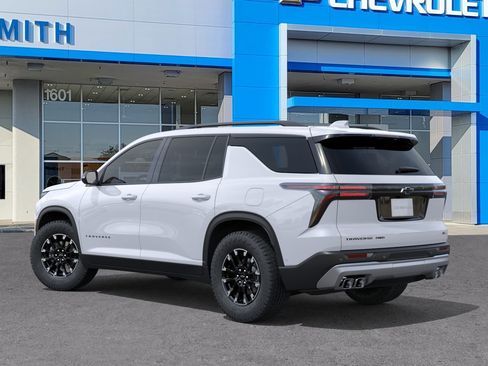 New 2026 Chevrolet Traverse Z71 w/ LPO, Floor Liner Package AWD/4WD image 3